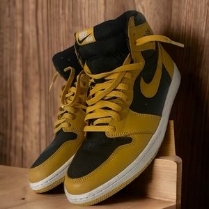 Jordan 1 Pollen